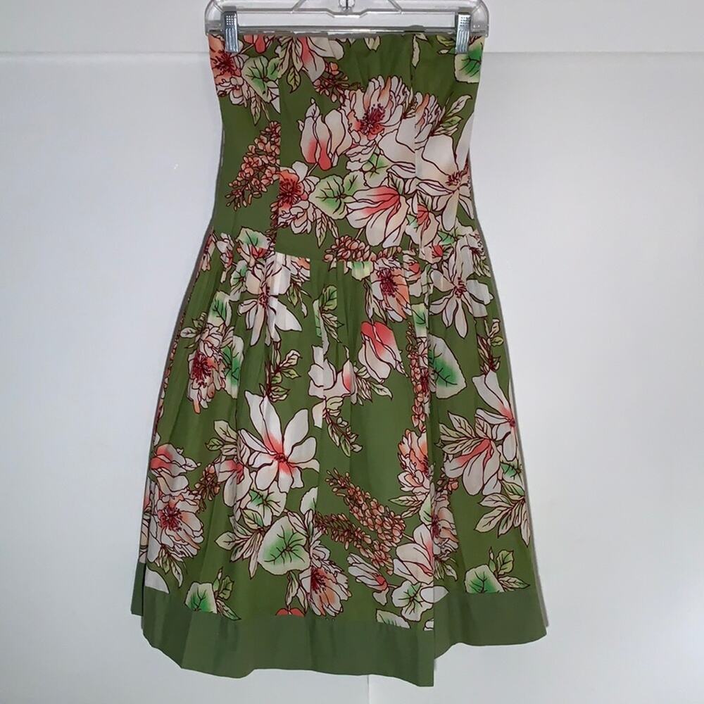 Strapless floral‎ sundress